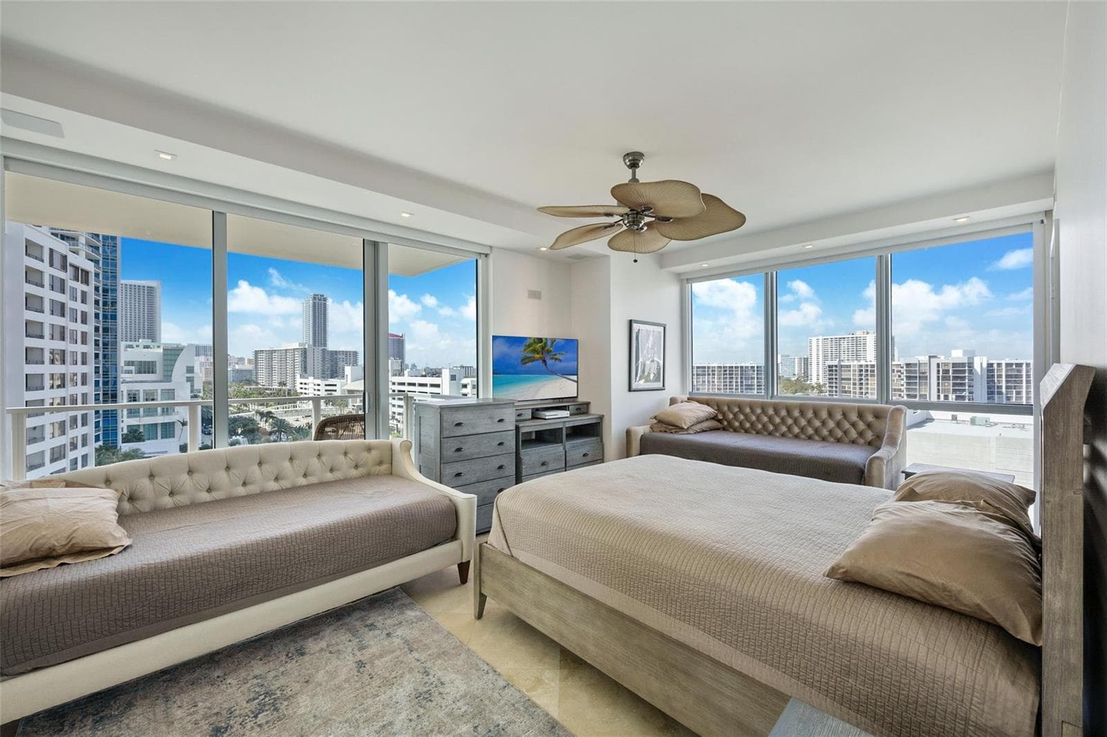 3101 S Ocean Drive 902 photo 9
