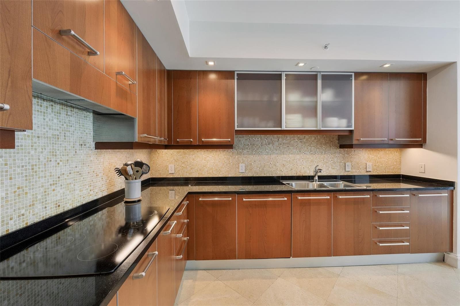 3101 S Ocean Drive 902 photo 8
