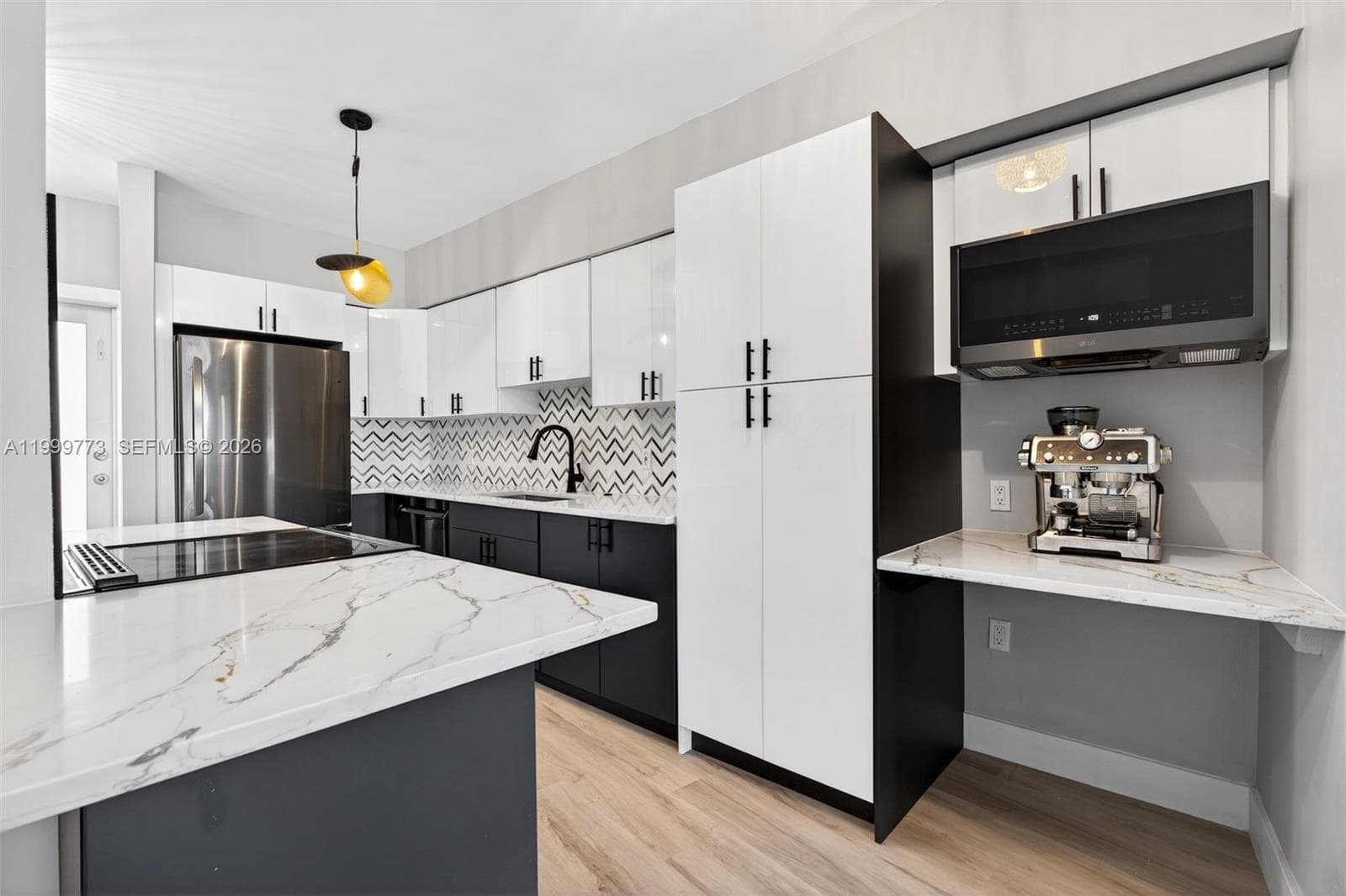 2500 Diana Dr 216 photo 6