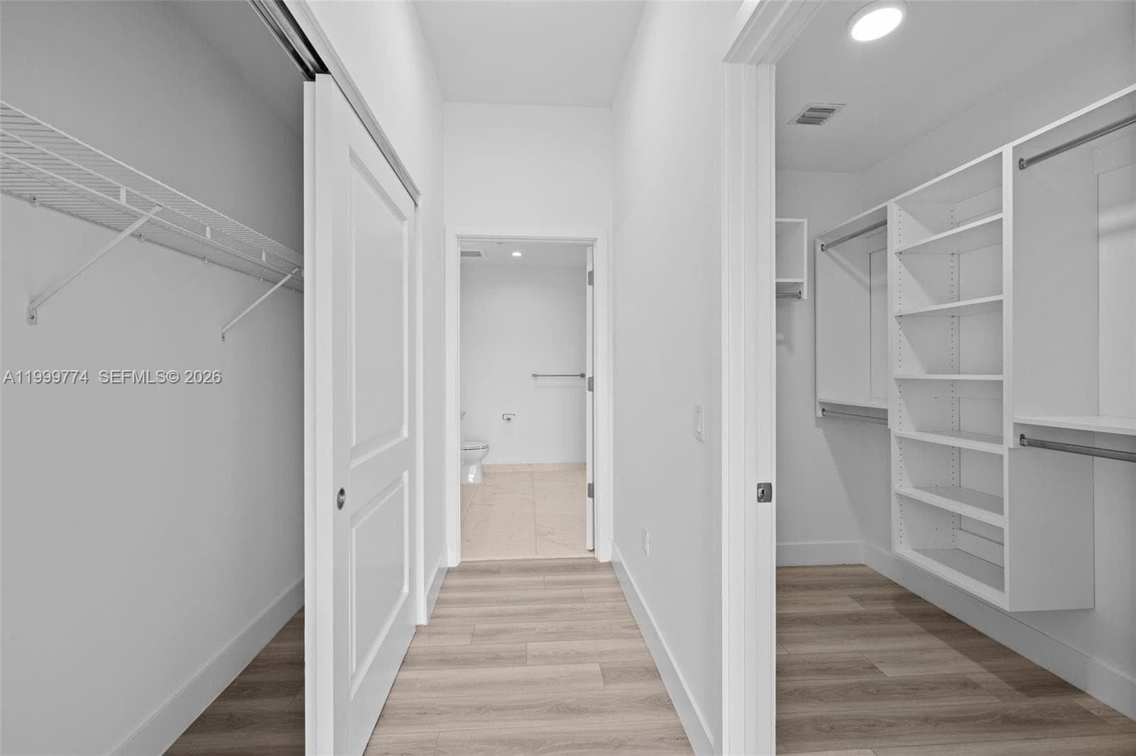 101 Diplomat Pkwy 604 photo 22