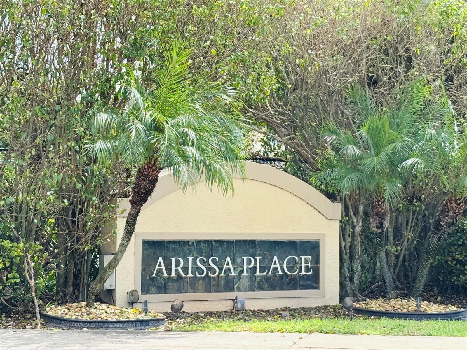 2060 Greenview Shores Boulevard 303 photo 20