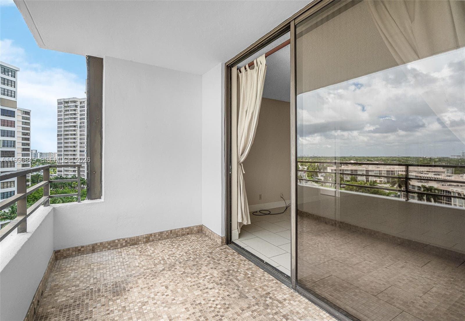 500 Three Islands Blvd 711 photo 5