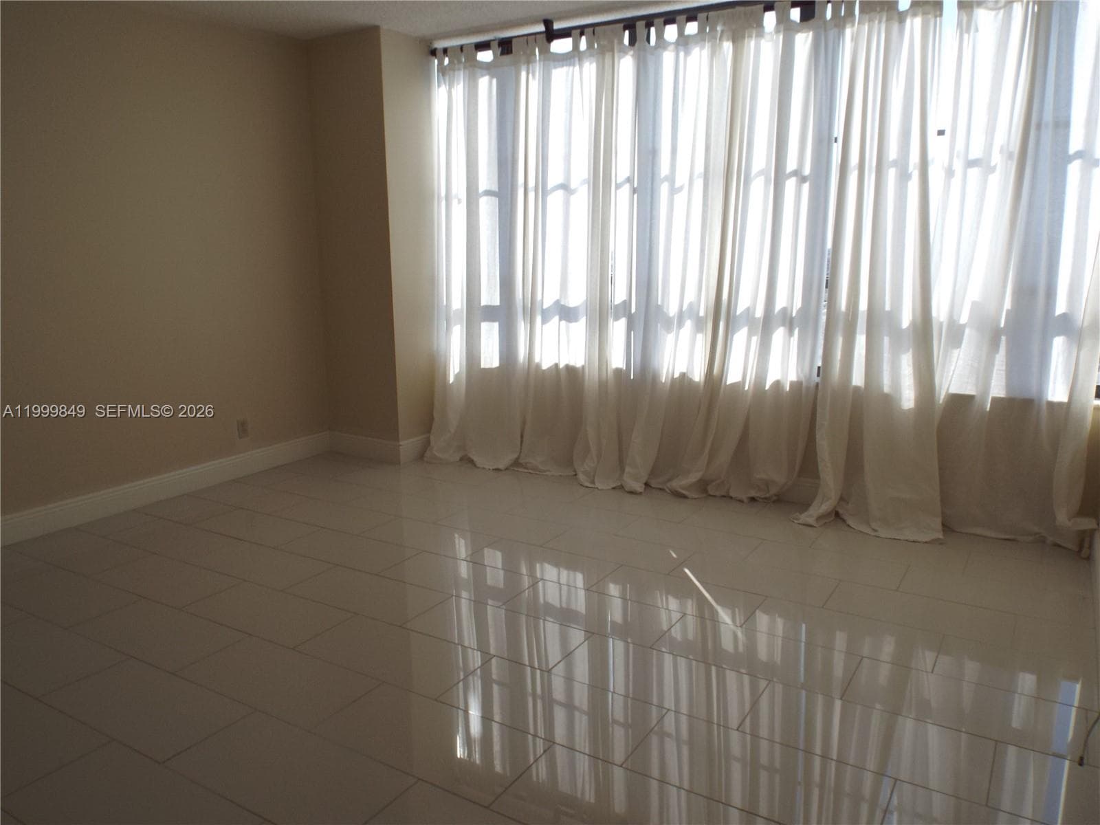 500 Three Islands Blvd 711 photo 9