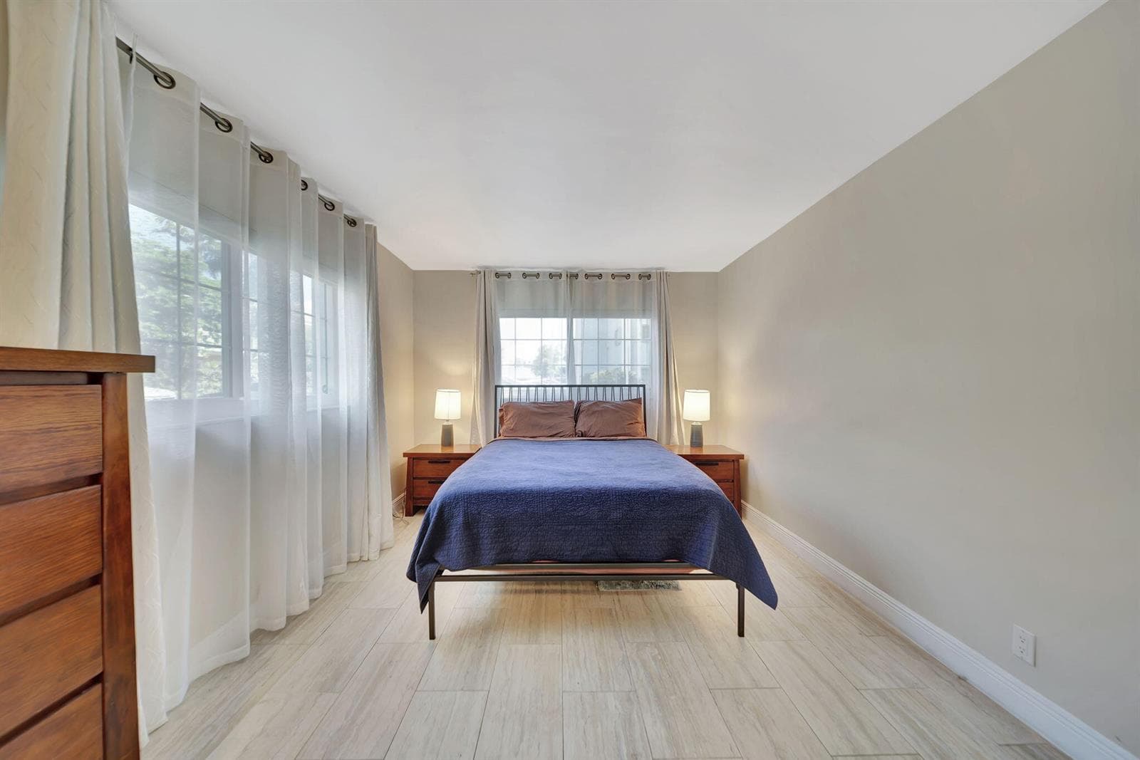 3000 NE 5th Terrace 109-a photo 6