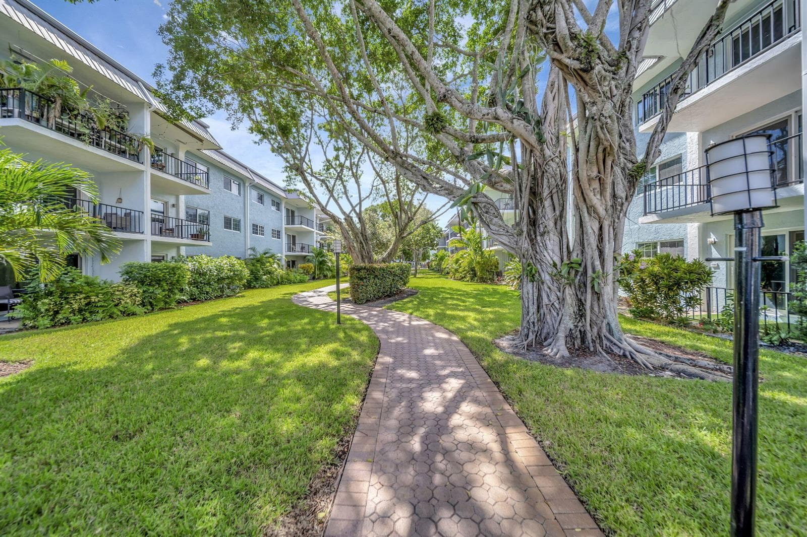 3000 NE 5th Terrace 109-a photo 18