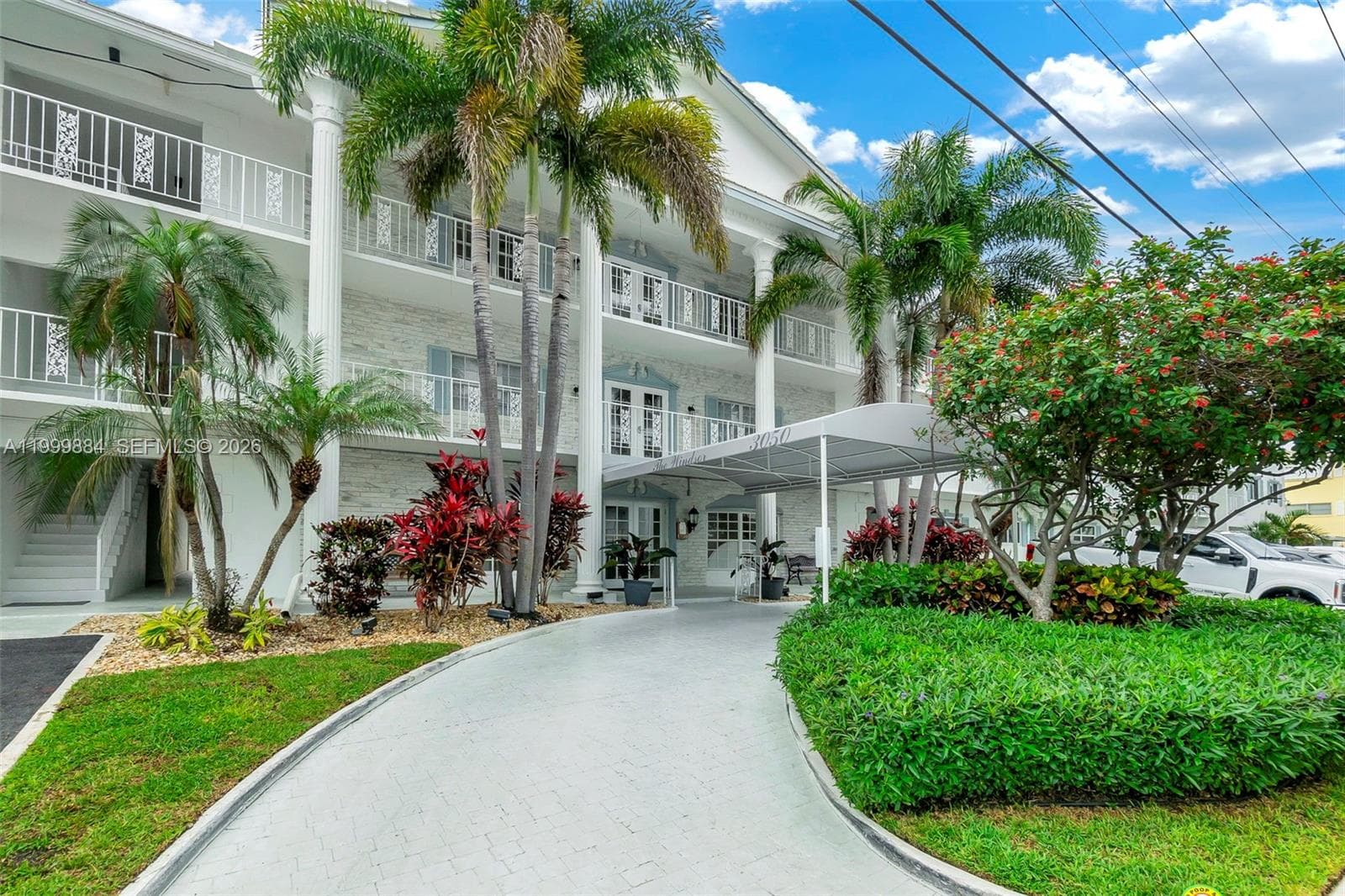 3050 48th St 208 photo 7