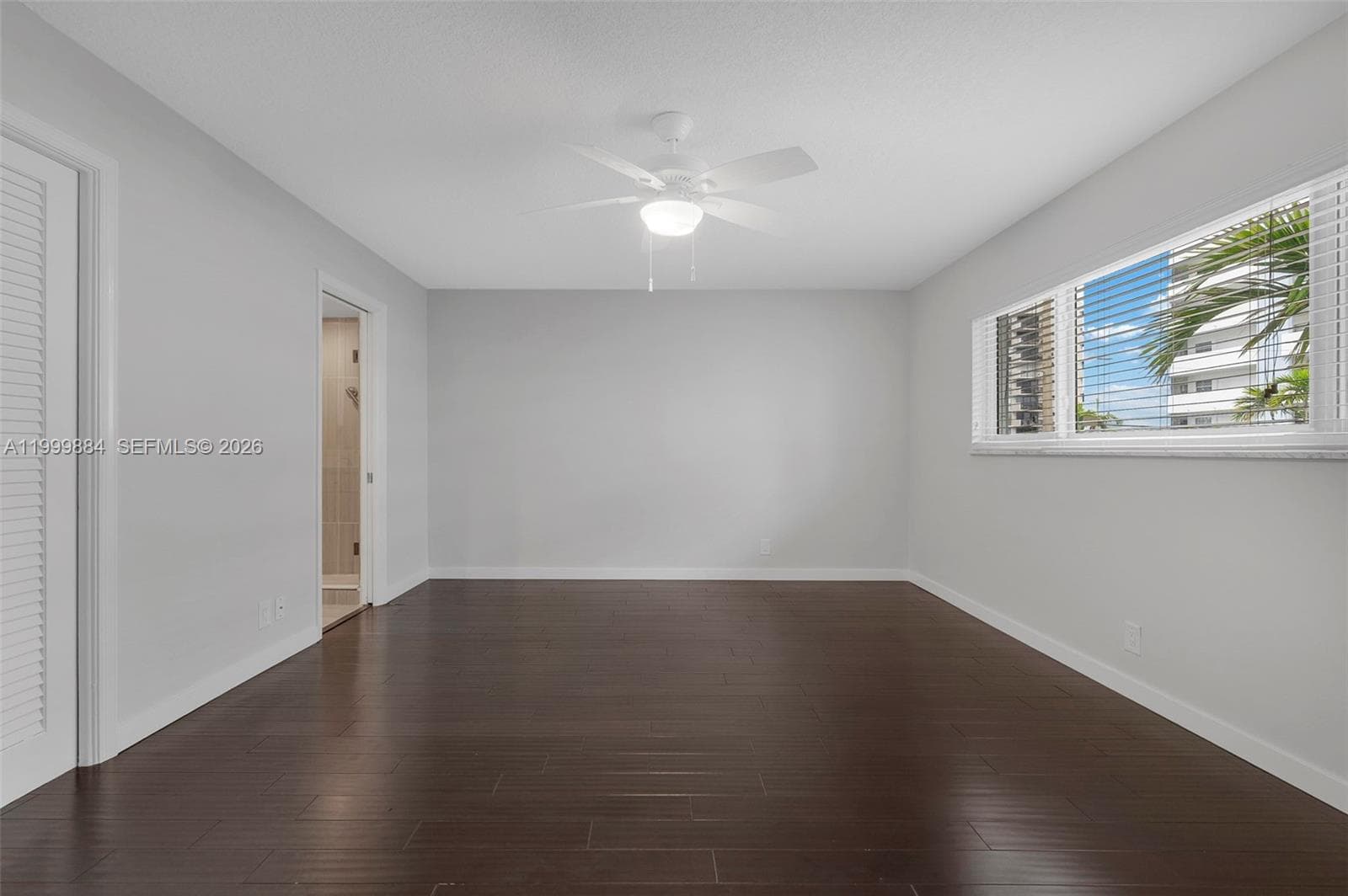 3050 NE 48th St 208 photo 20
