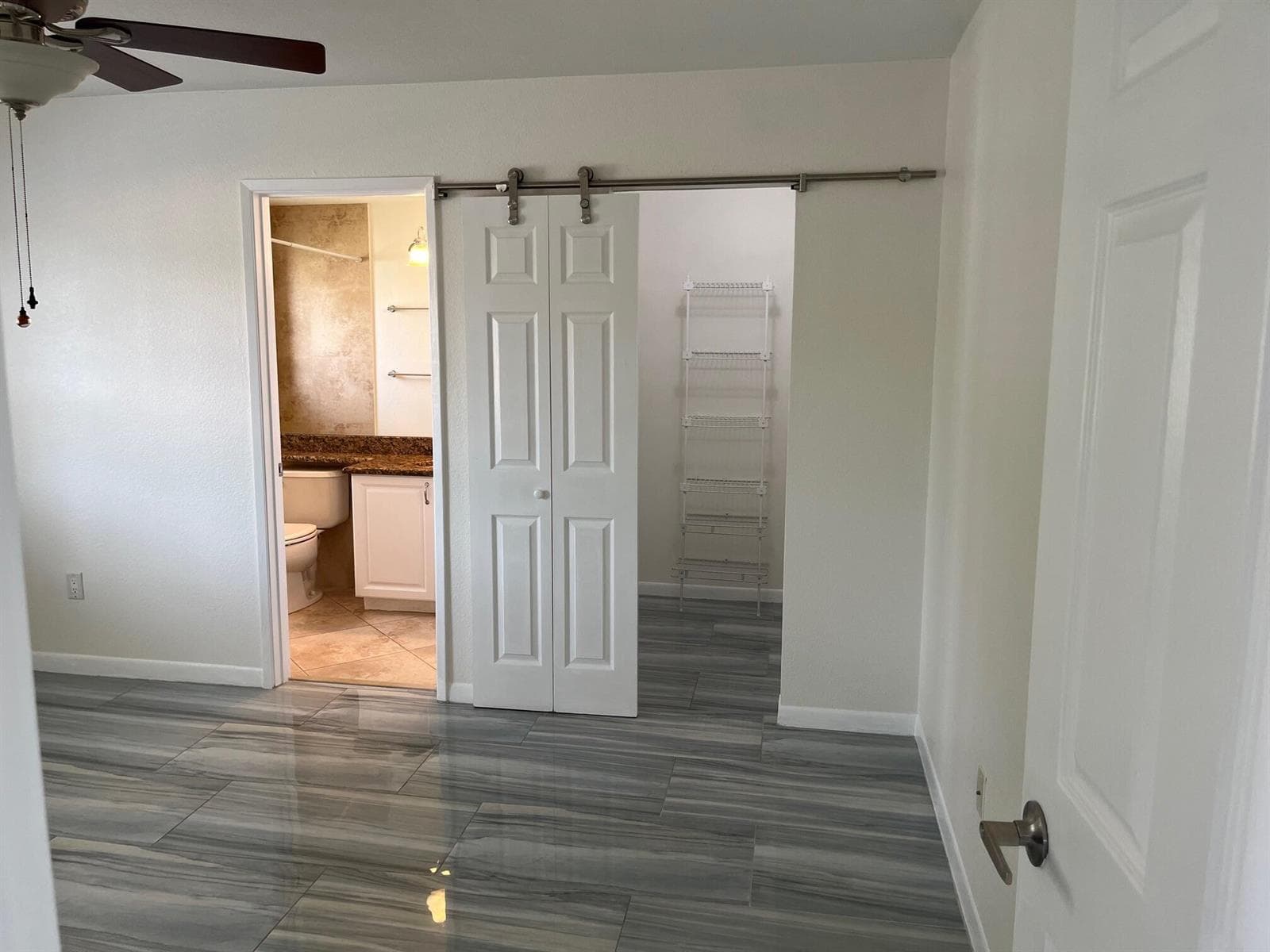 103 Yacht Club Way 101 photo 10