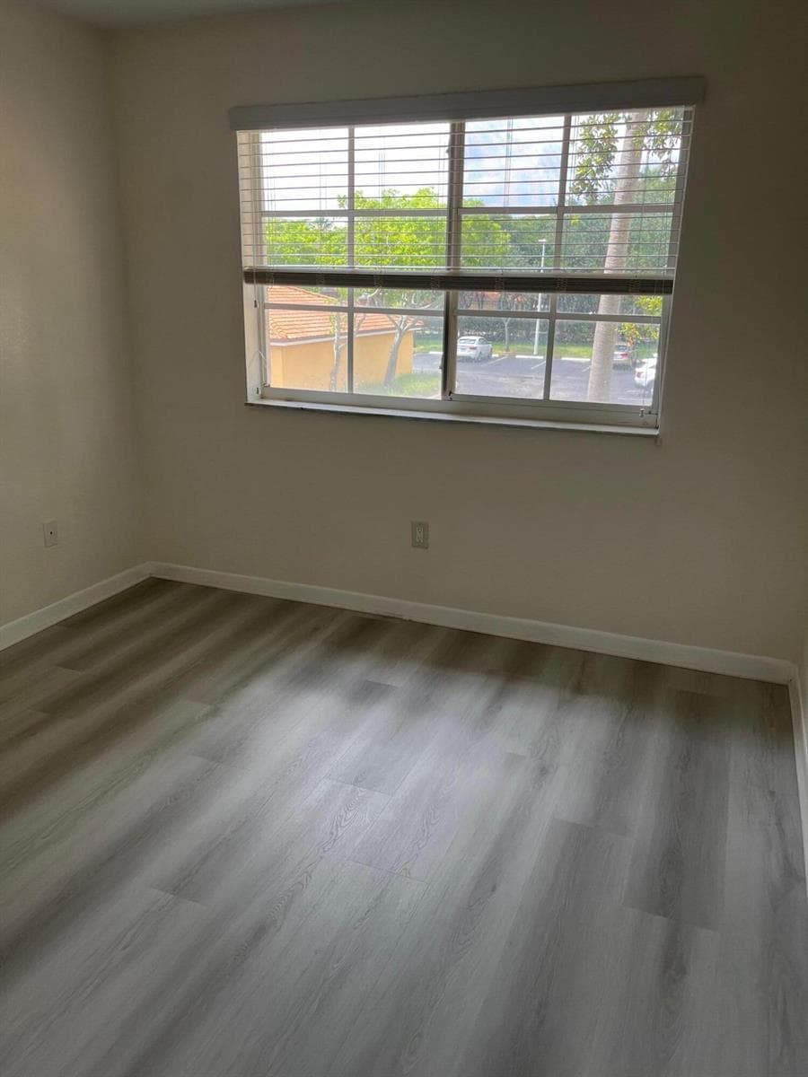 103 Yacht Club Way 101 photo 14