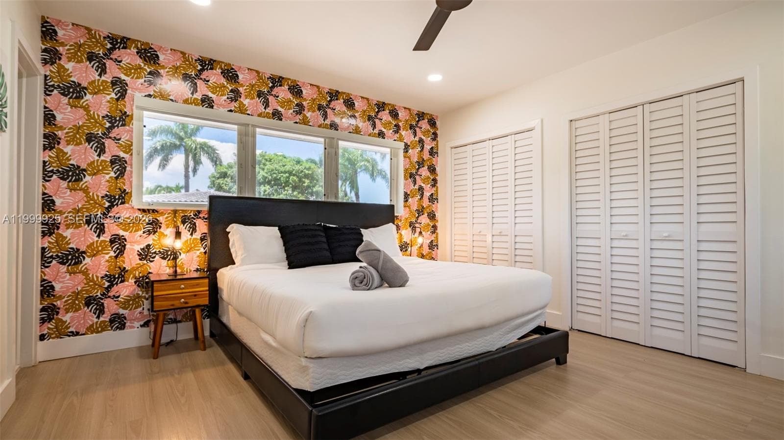 911 Northlake Dr photo 15