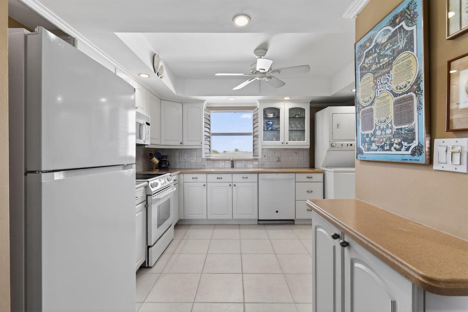 801 Lake Shore Drive 414 photo 15