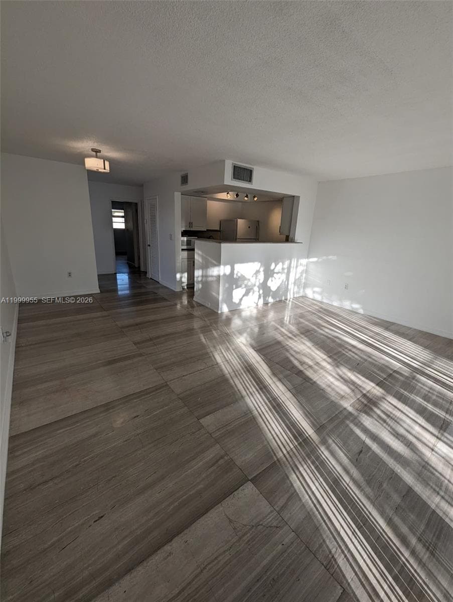 7360 82nd St E202 photo 3