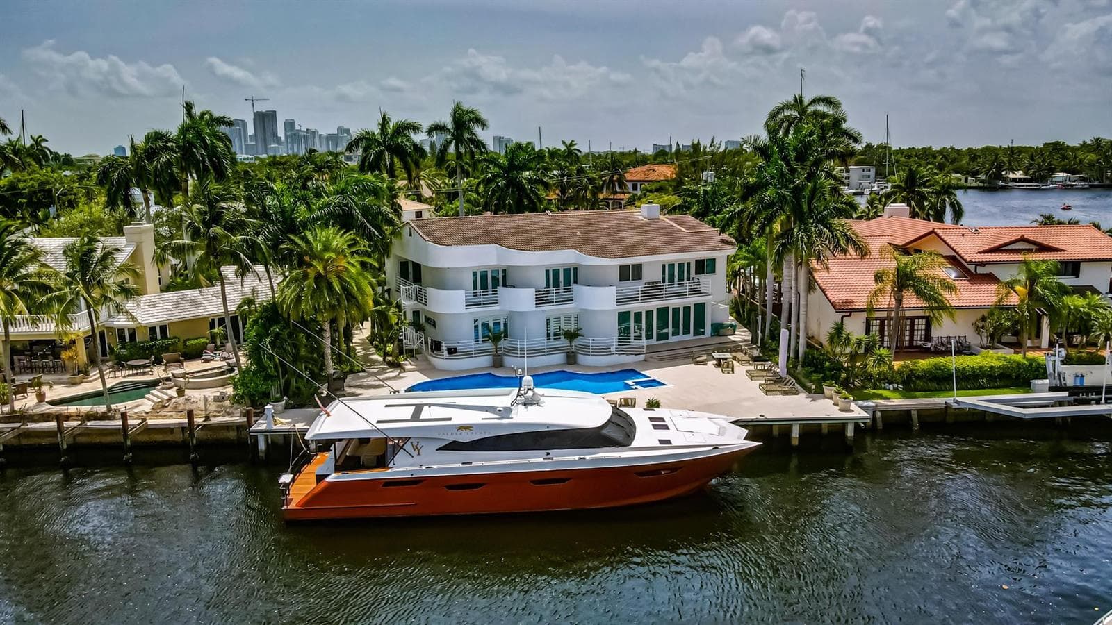 632 3rd Key Drive photo 2