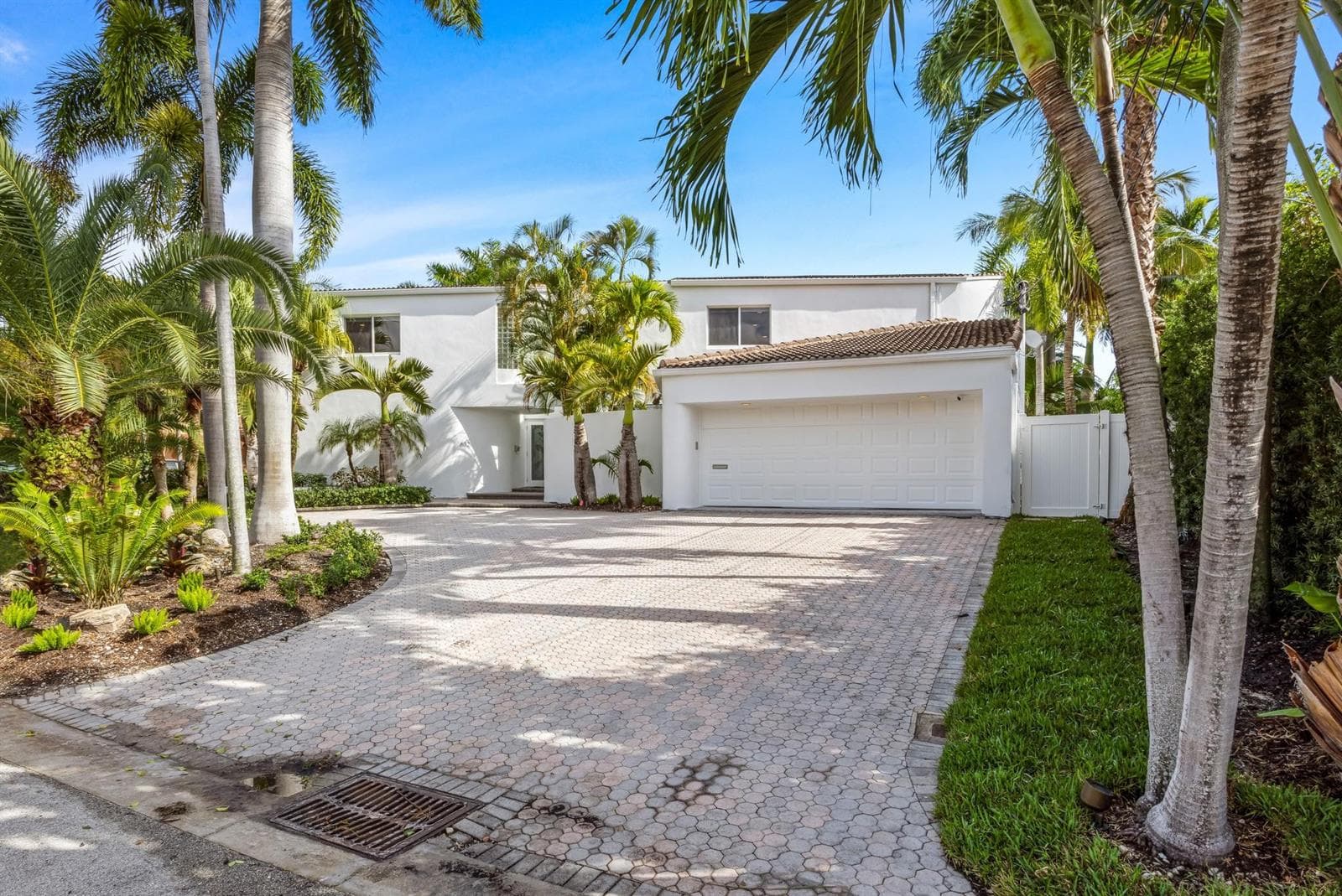 632 3rd Key Drive photo 3