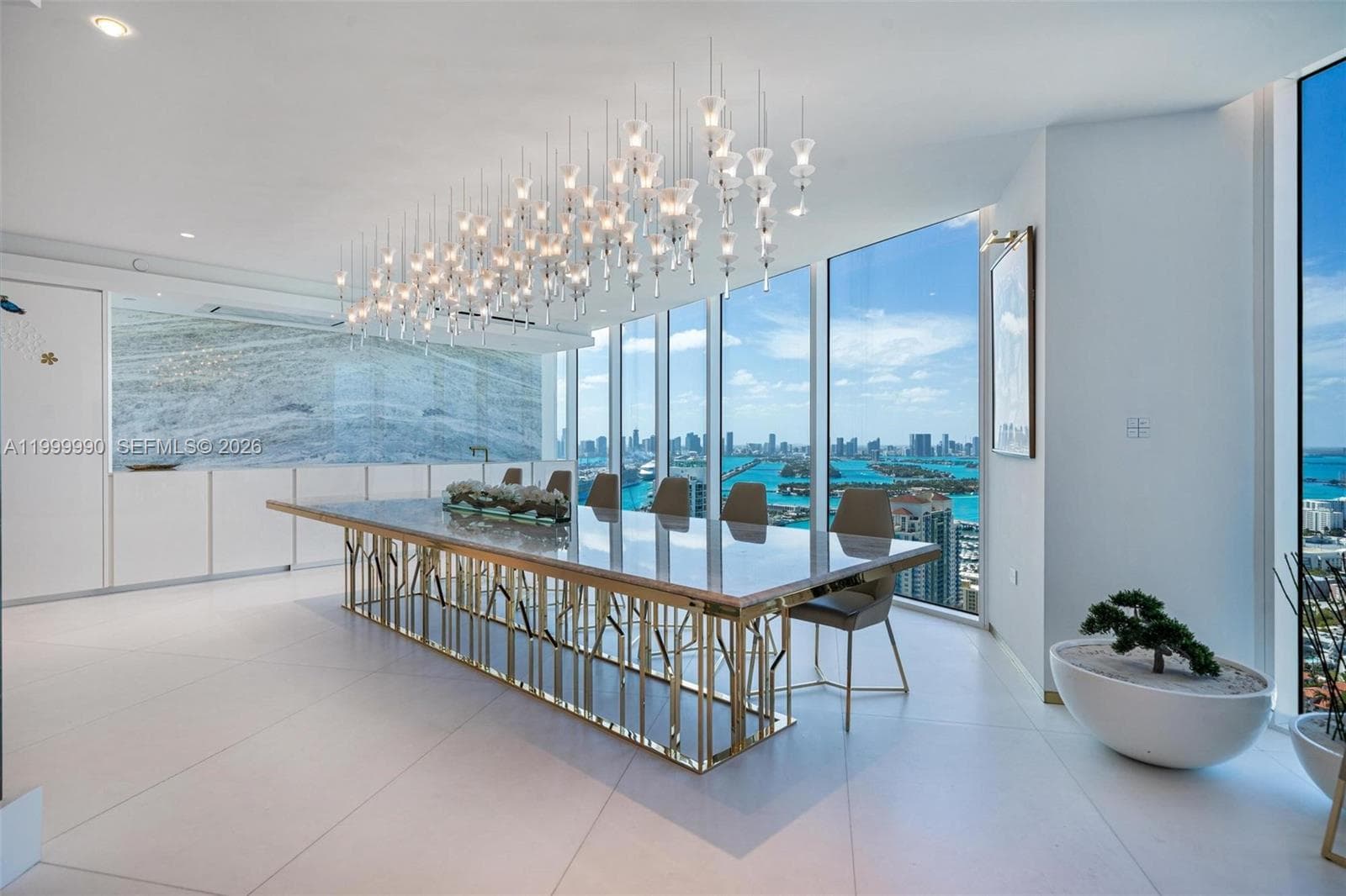 300 Pointe Dr PH-5 photo 19