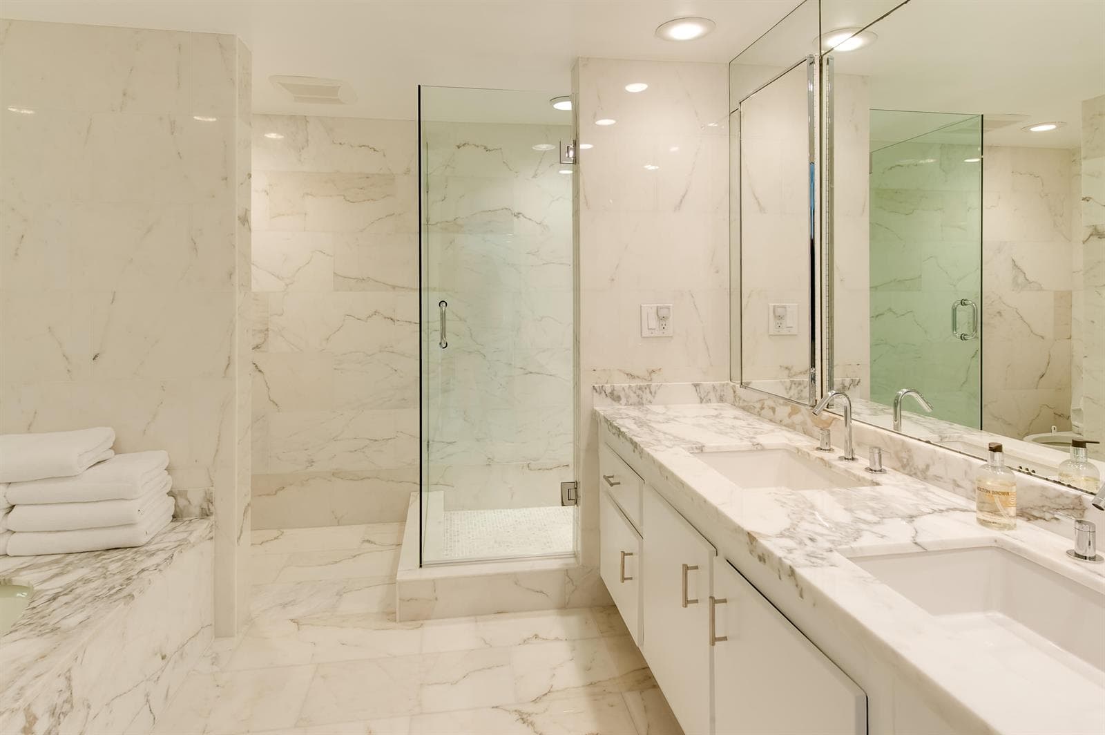 100 Sunrise Avenue 404 photo 7