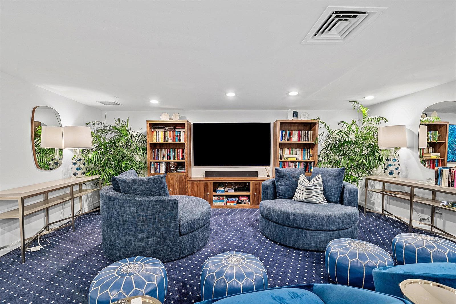 100 Sunrise Avenue 404 photo 14