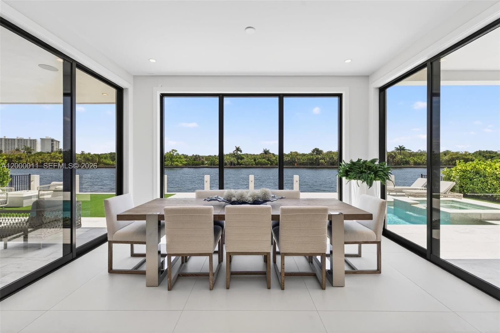 2010 Intracoastal Dr photo 18