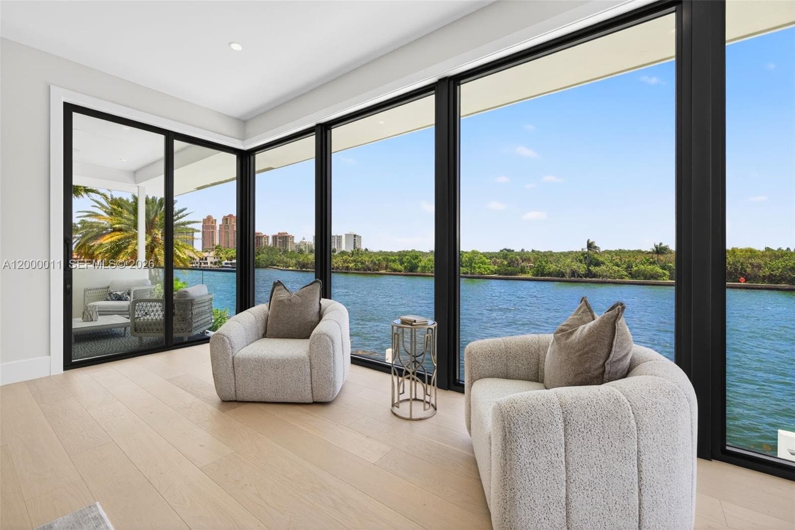 2010 Intracoastal Dr photo 25