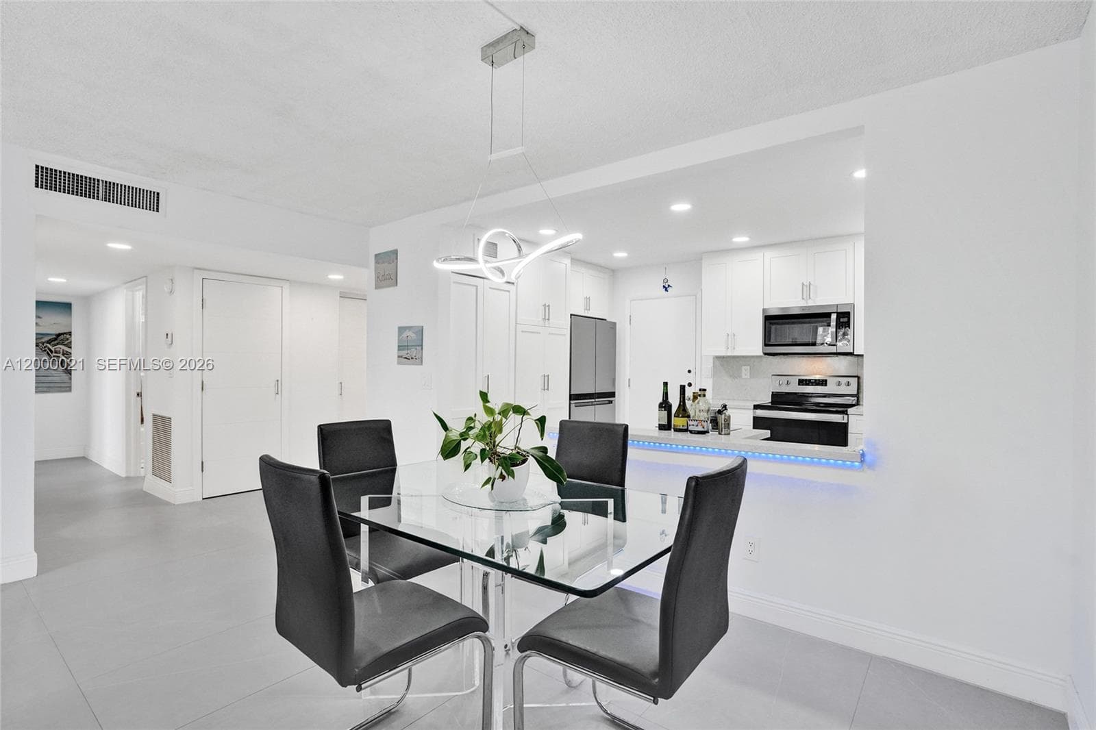 1401 Ocean Dr 302 photo 17