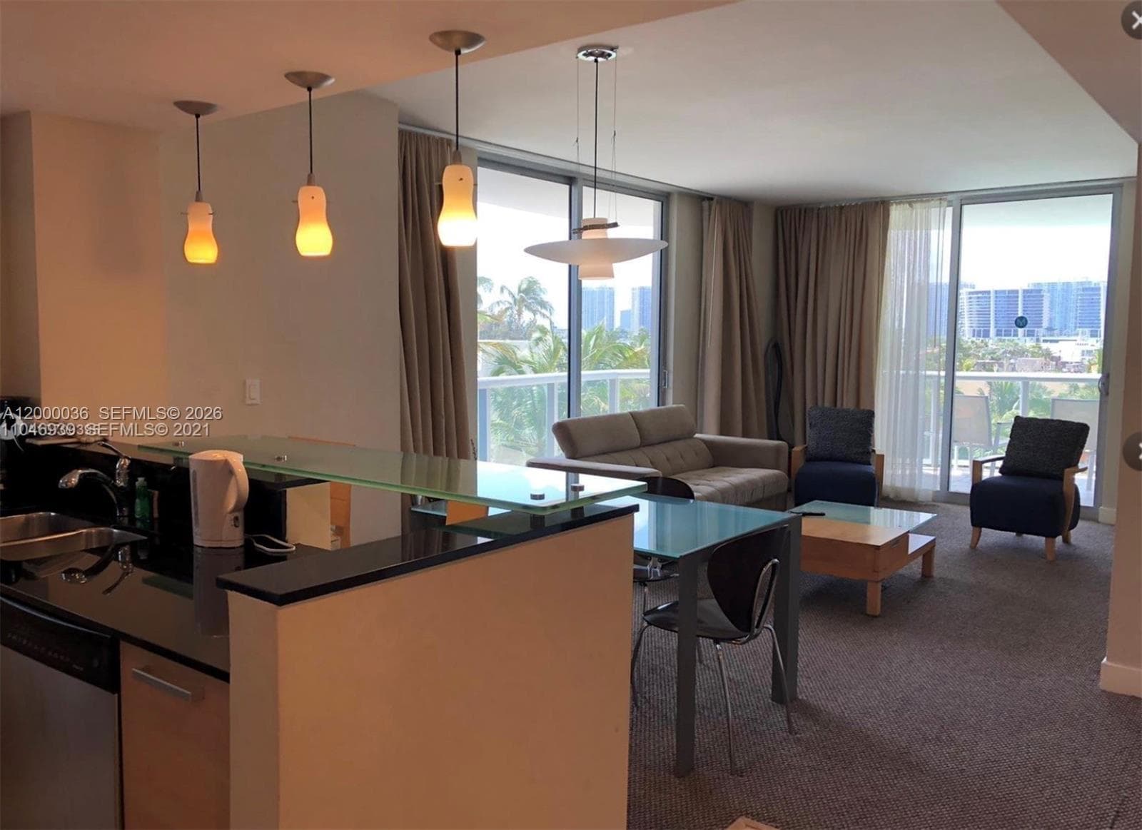 18683 Collins Ave 508 photo 7