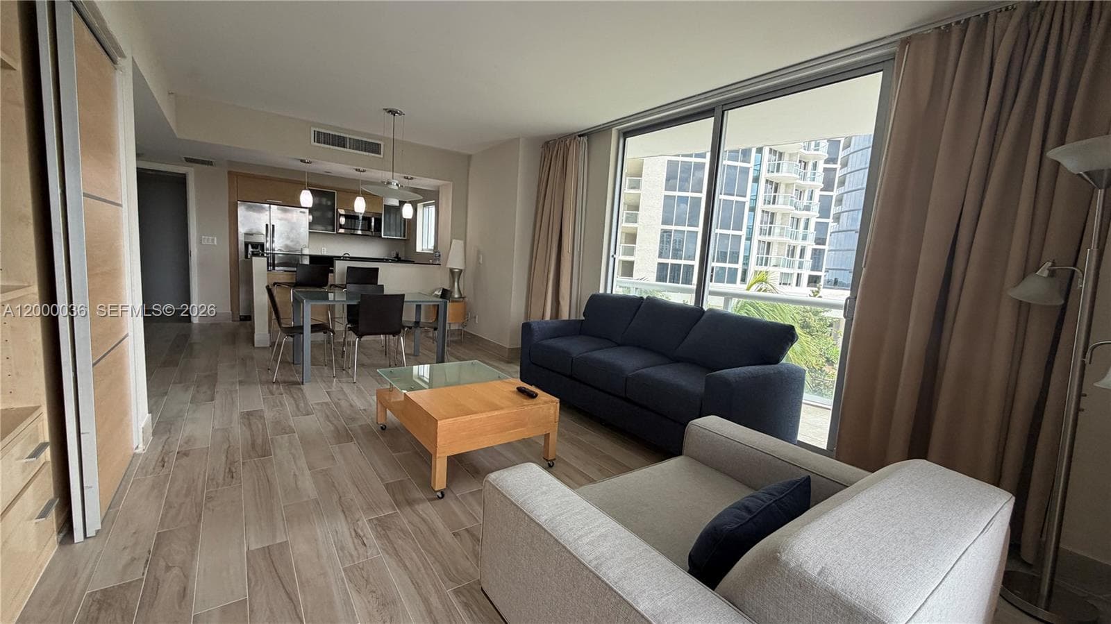 18683 Collins Ave 508 photo 10