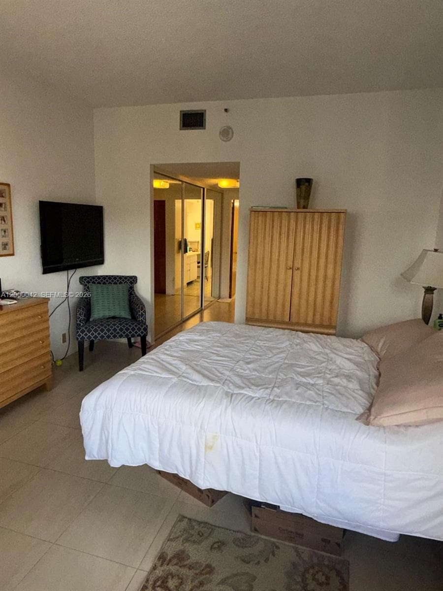 201 Crandon Blvd 932 photo 16