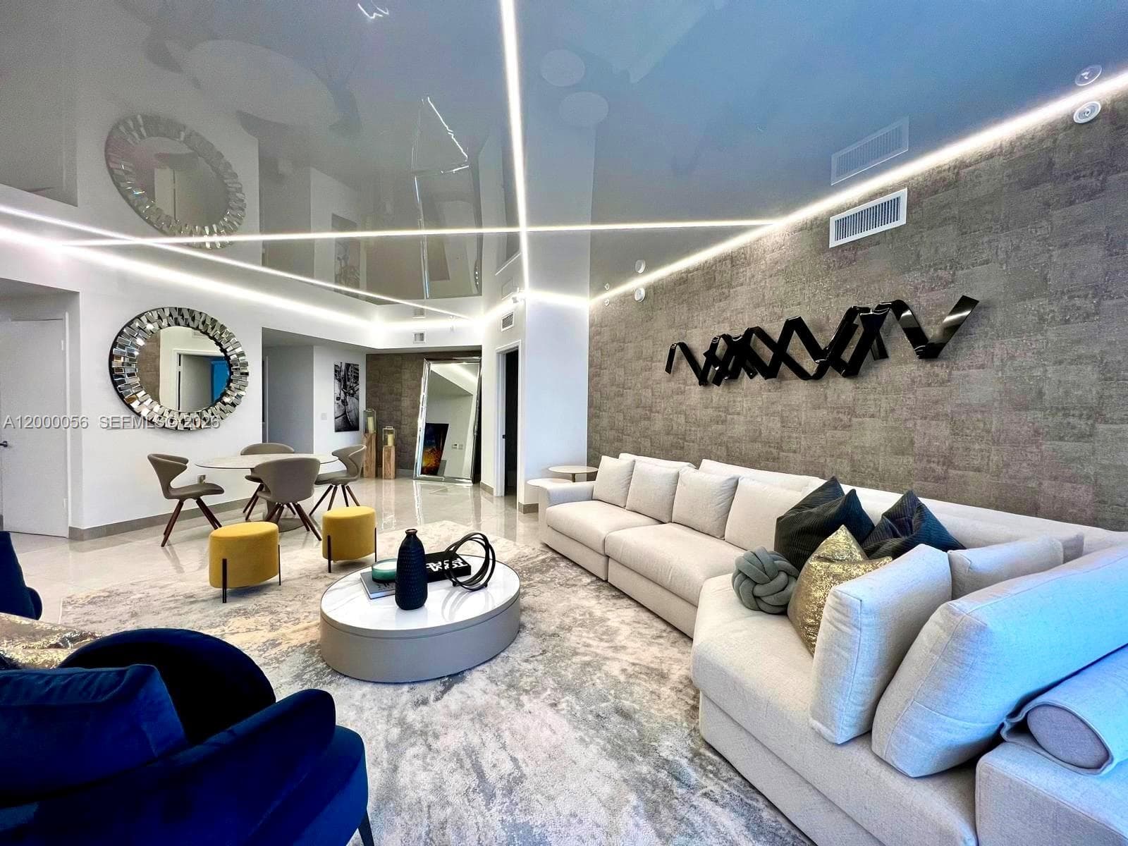 17301 Biscayne Blvd 308 photo 1