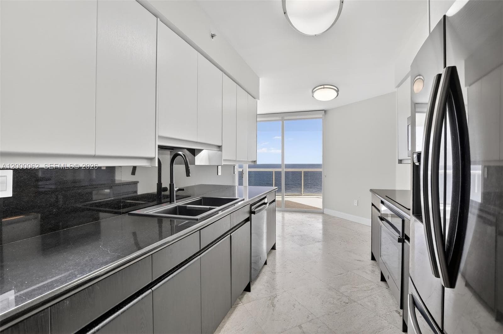 18671 Collins Ave 1702 photo 4