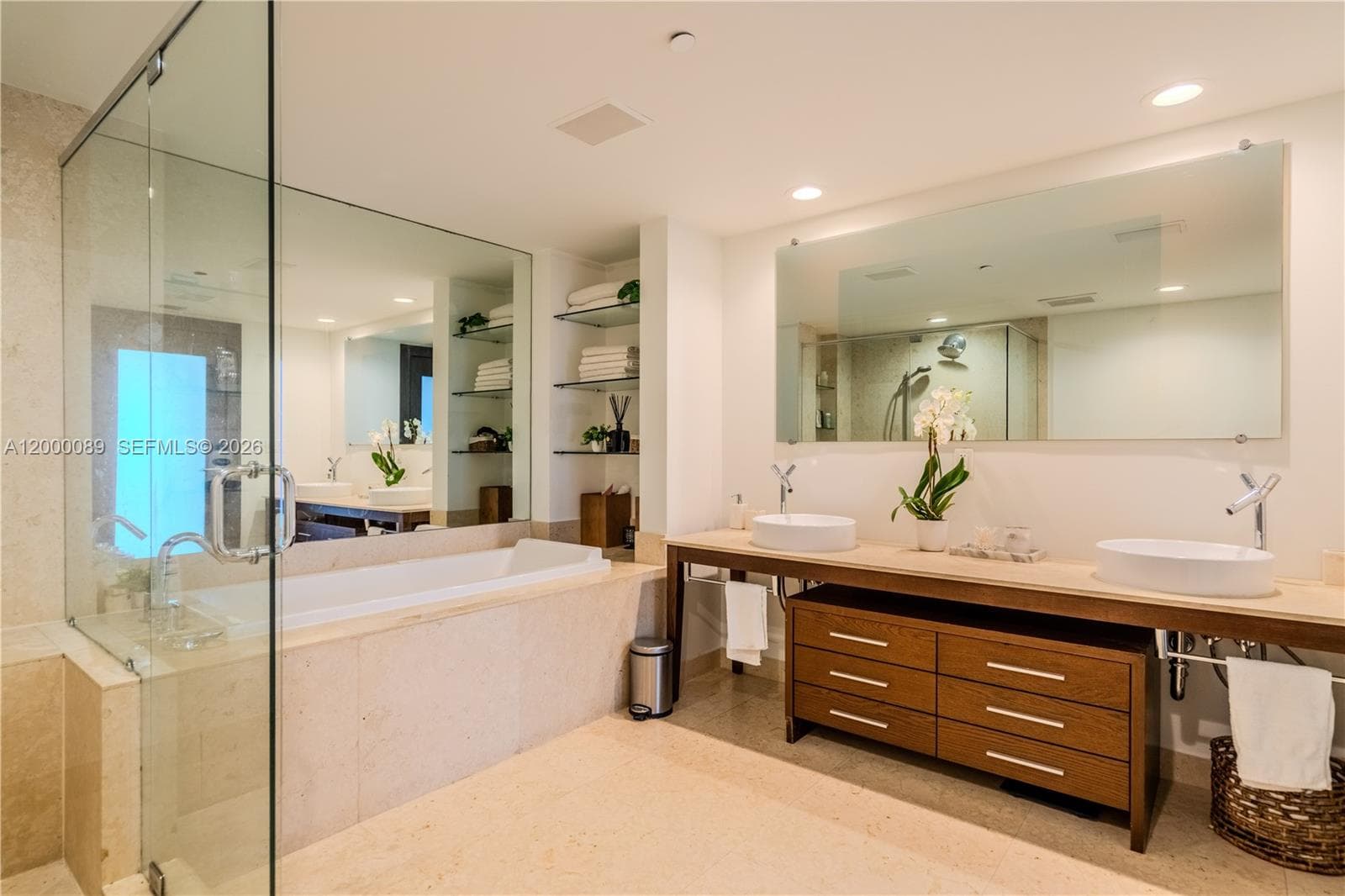 495 Brickell Ave PH-5703 photo 16