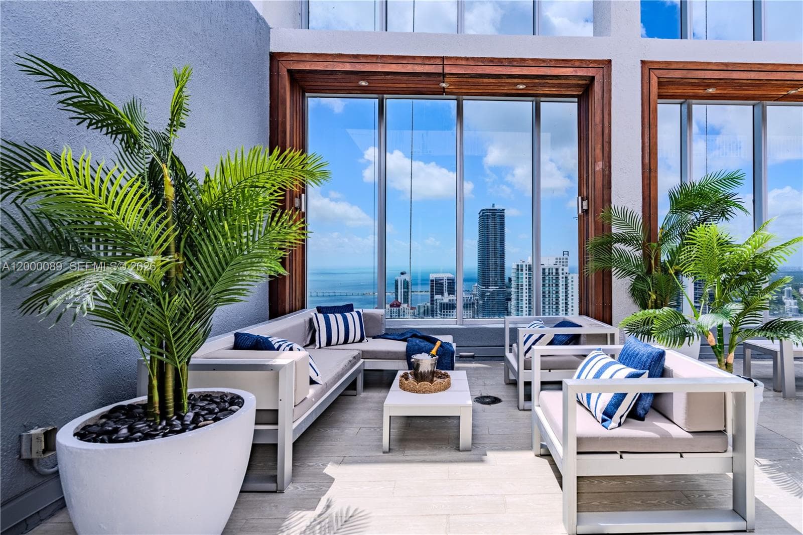 495 Brickell Ave PH-5703 photo 22