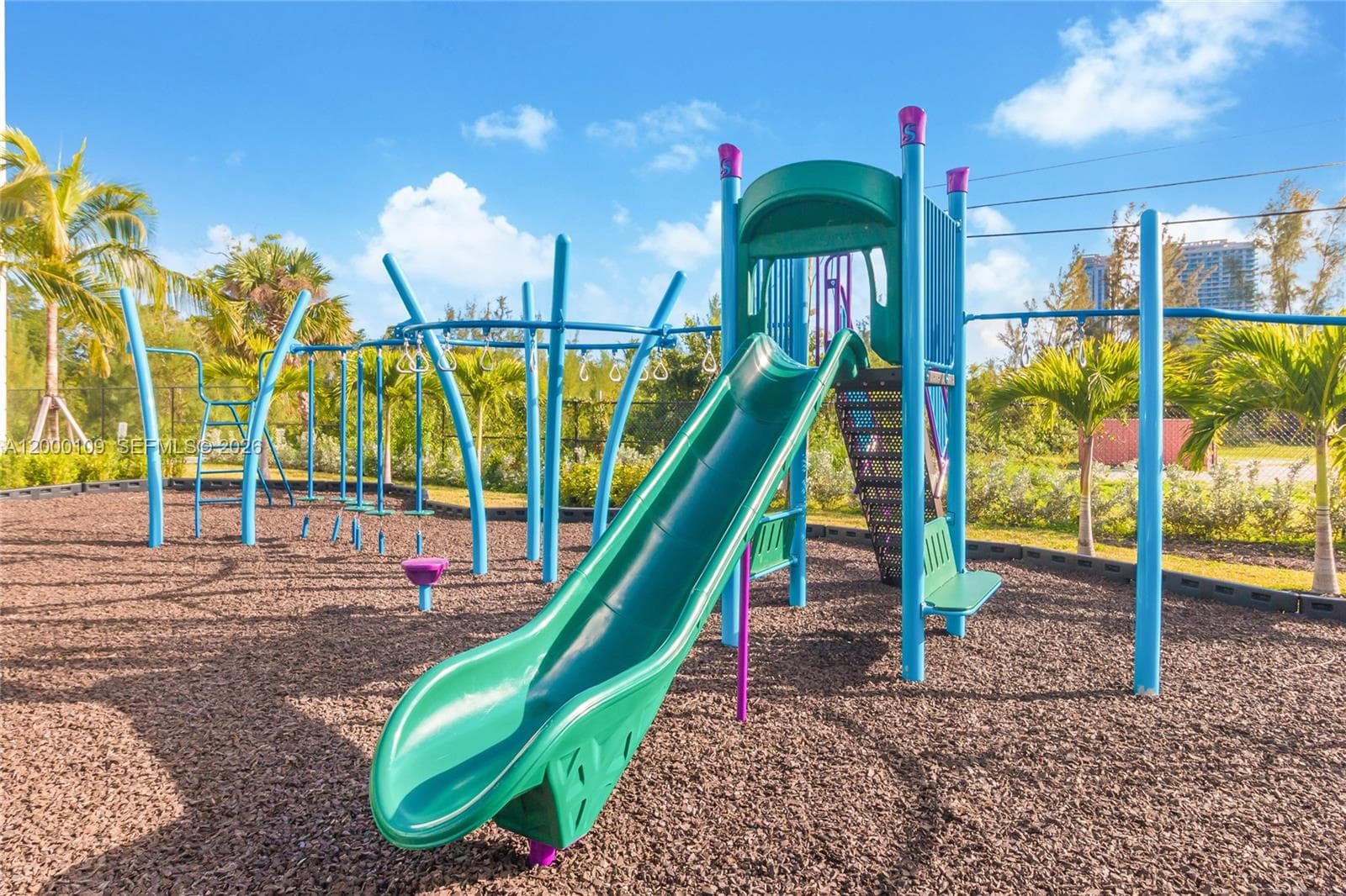 17111 Biscayne Blvd 903 photo 11