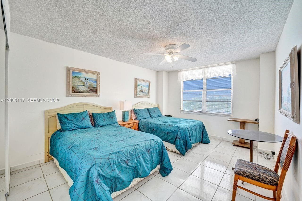 3725 Ocean Dr 306 photo 19