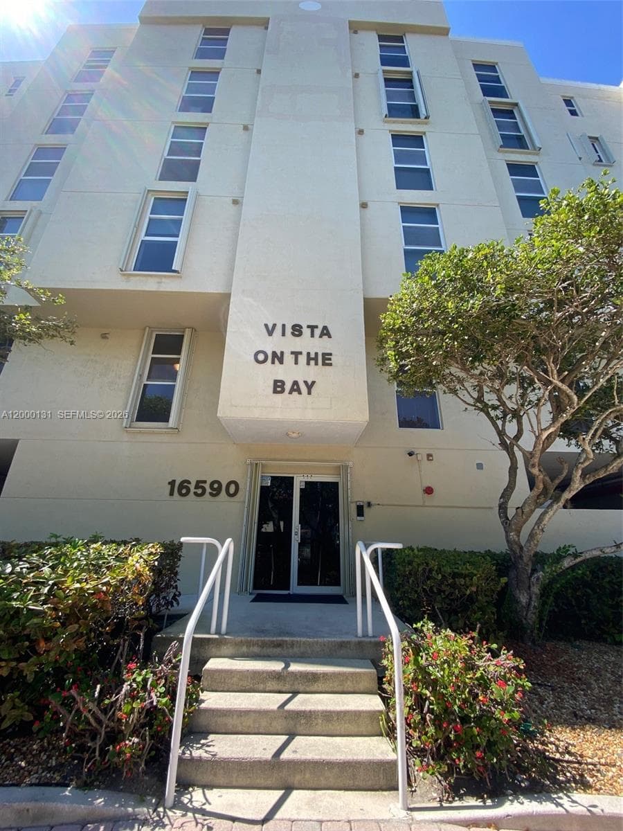 16590 26th Ave 202 photo 2