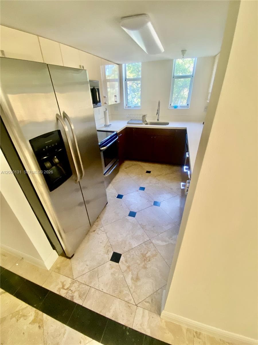 16590 26th Ave 202 photo 6