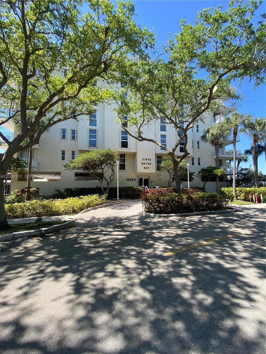 16590 26th Ave 202 photo 1