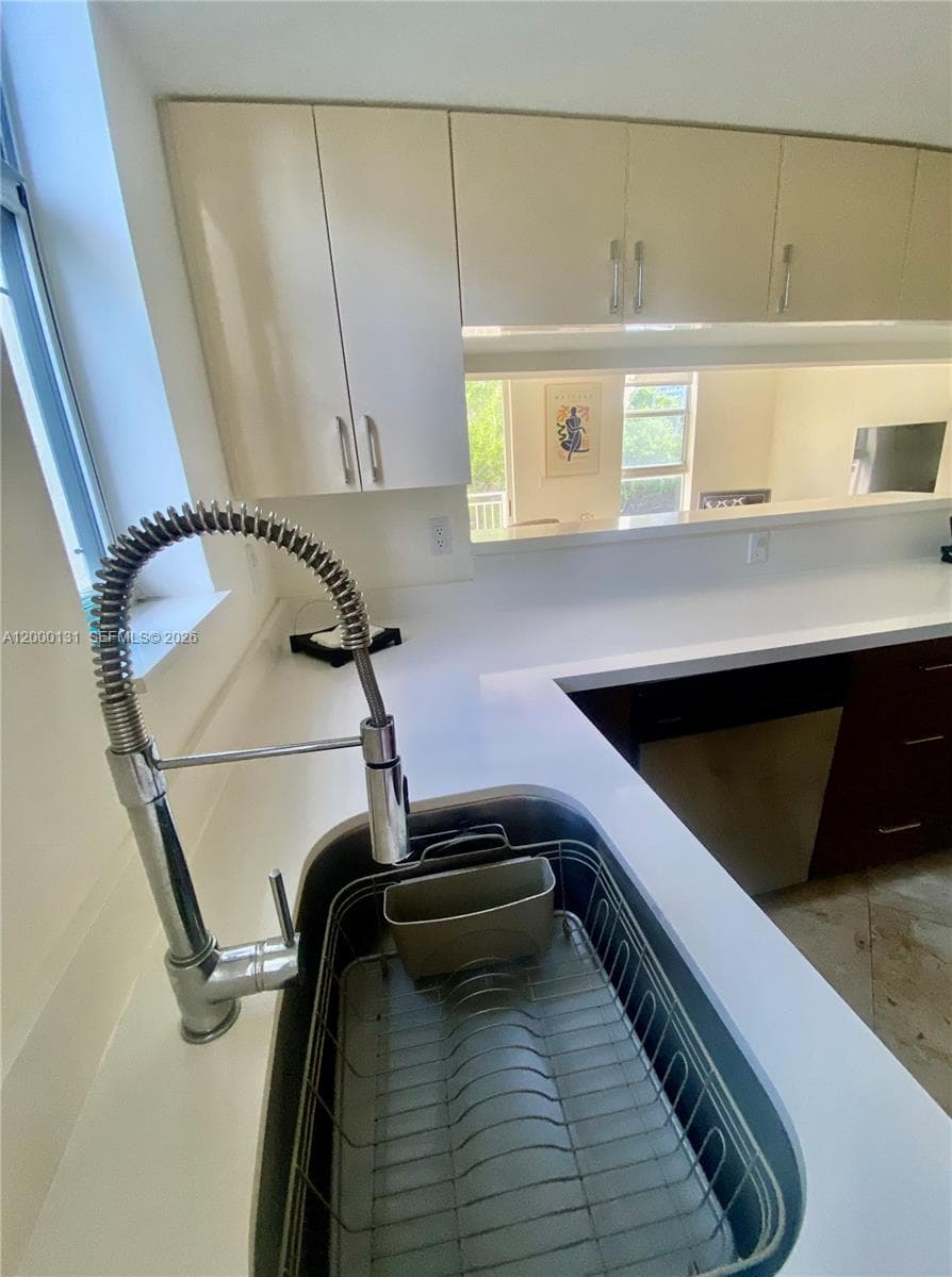 16590 26th Ave 202 photo 9