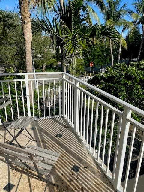 16590 26th Ave 202 photo 19