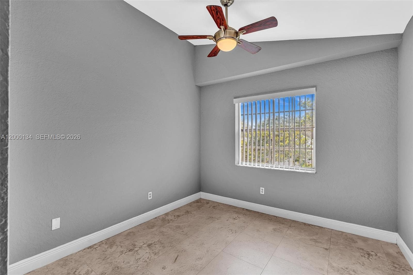 2881 Oakland Forest Dr 212 photo 22