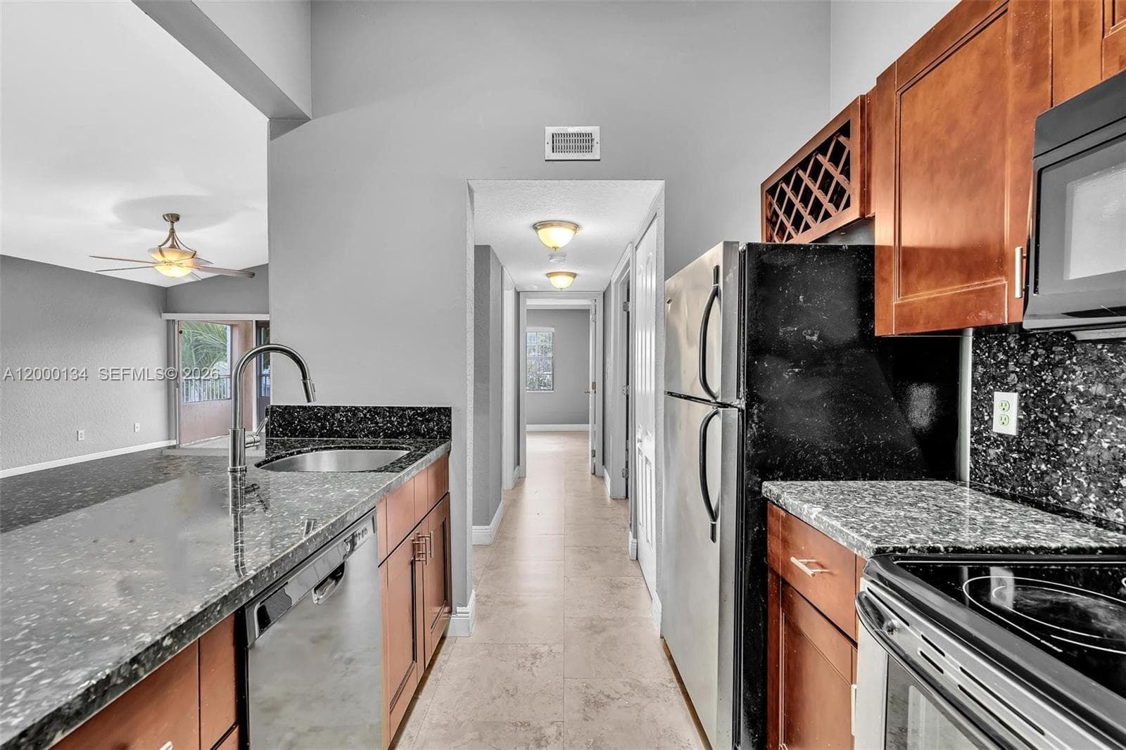 2881 Oakland Forest Dr 212 photo 3