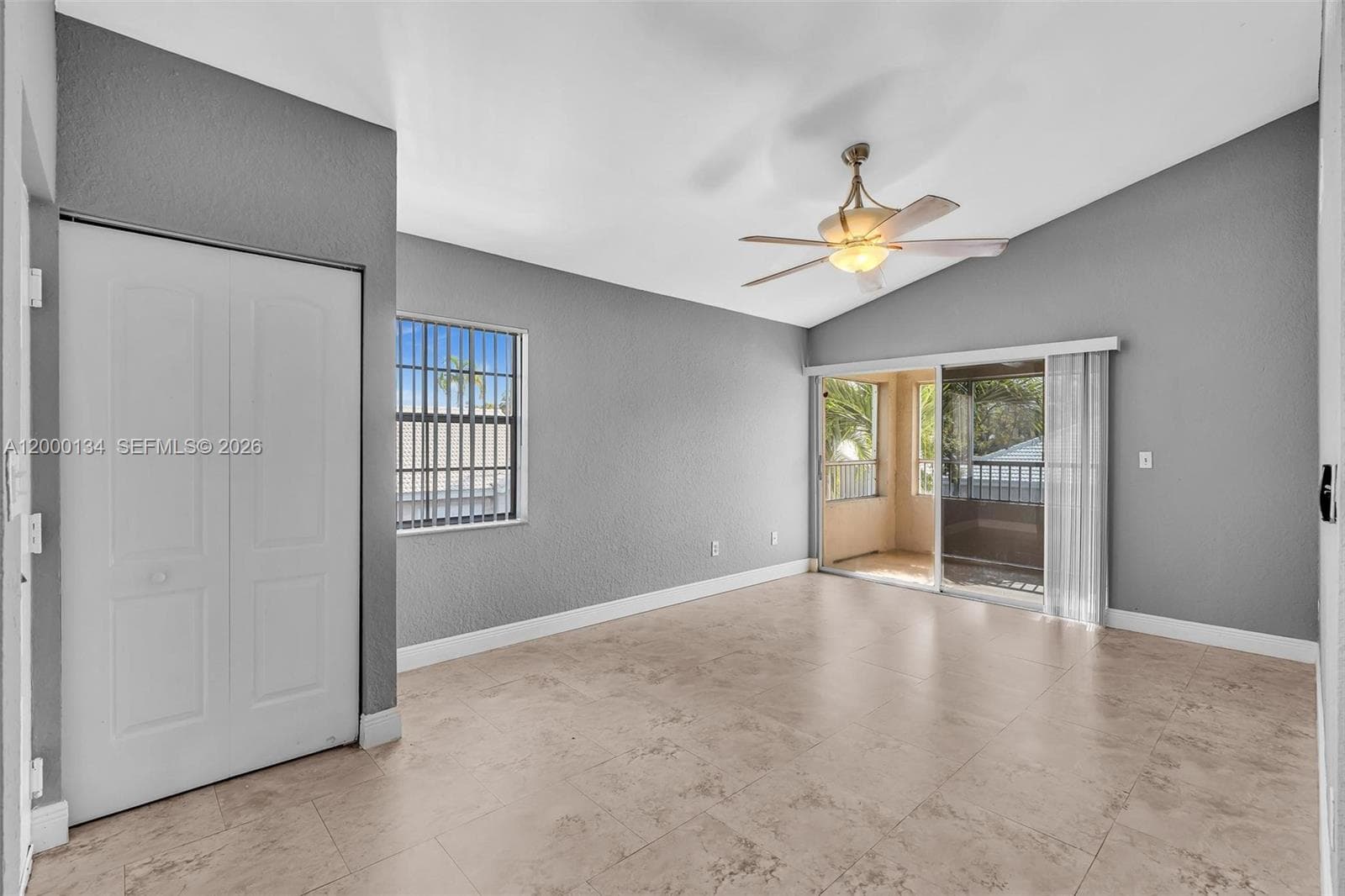 2881 Oakland Forest Dr 212 photo 11