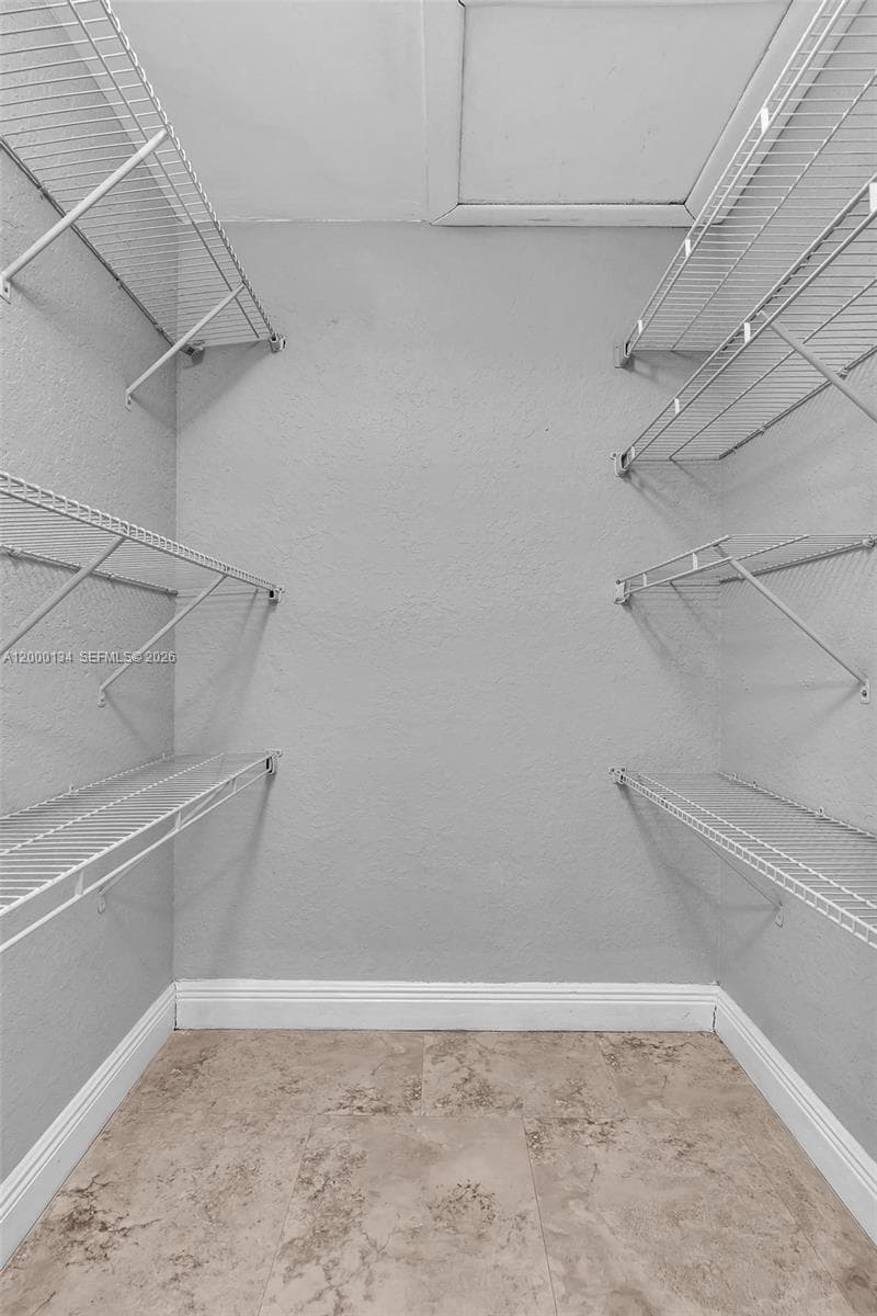 2881 Oakland Forest Dr 212 photo 21