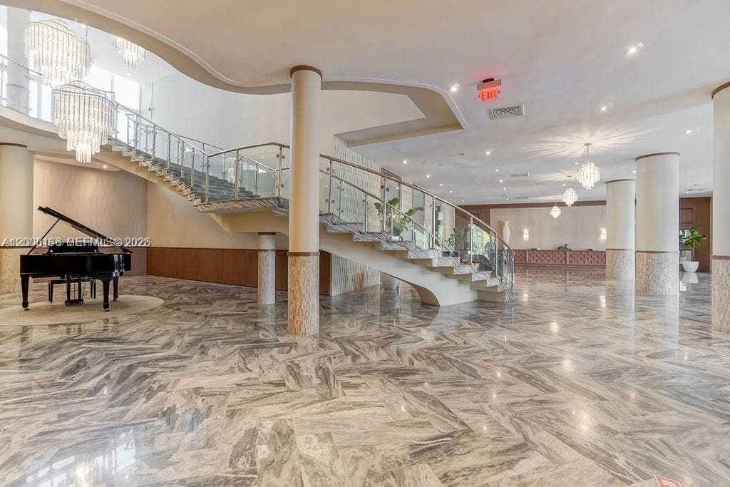 5401 Collins Ave 208 photo 14