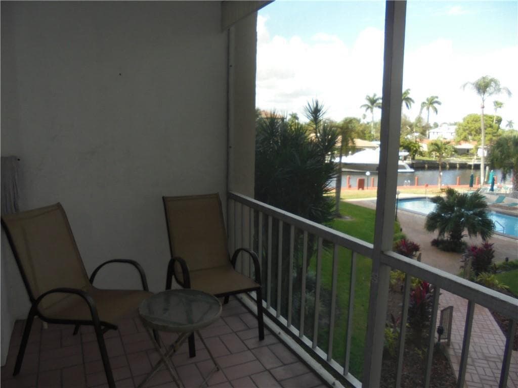 1391 S Ocean Boulevard 204 photo 13