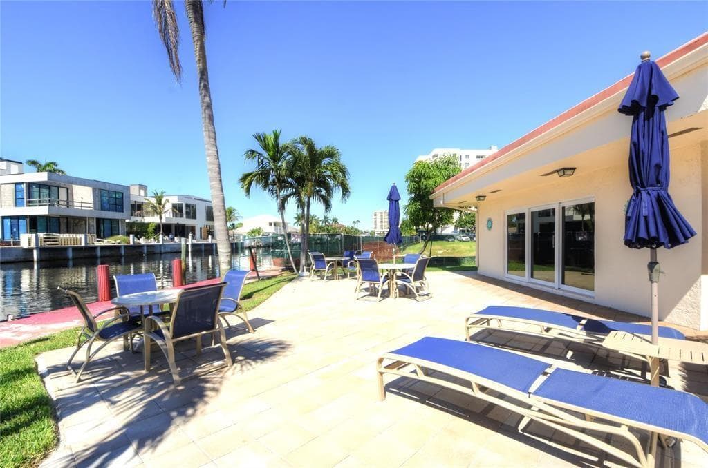 1391 S Ocean Boulevard 204 photo 17