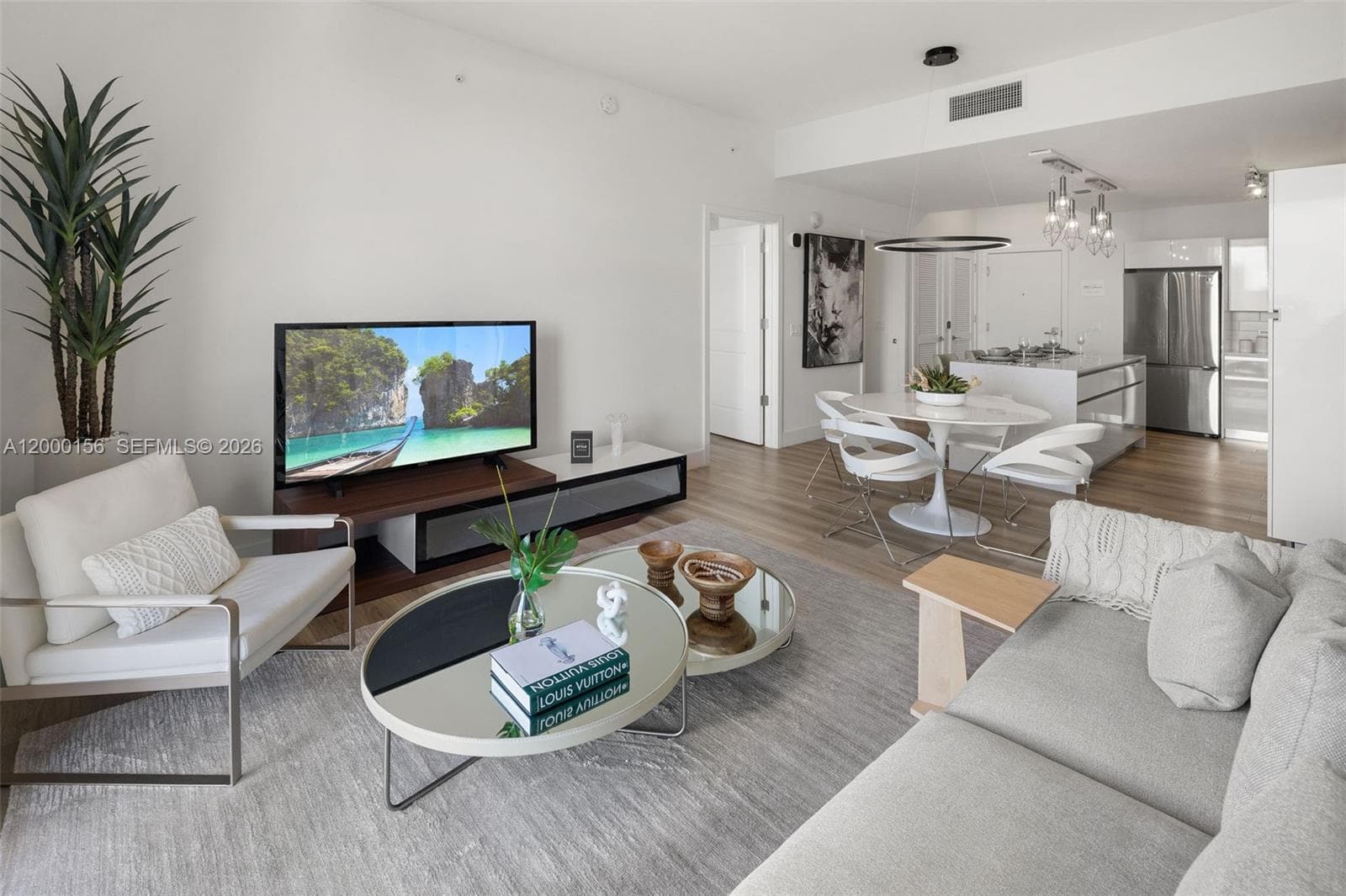 101 Diplomat Pkwy 808 photo 15