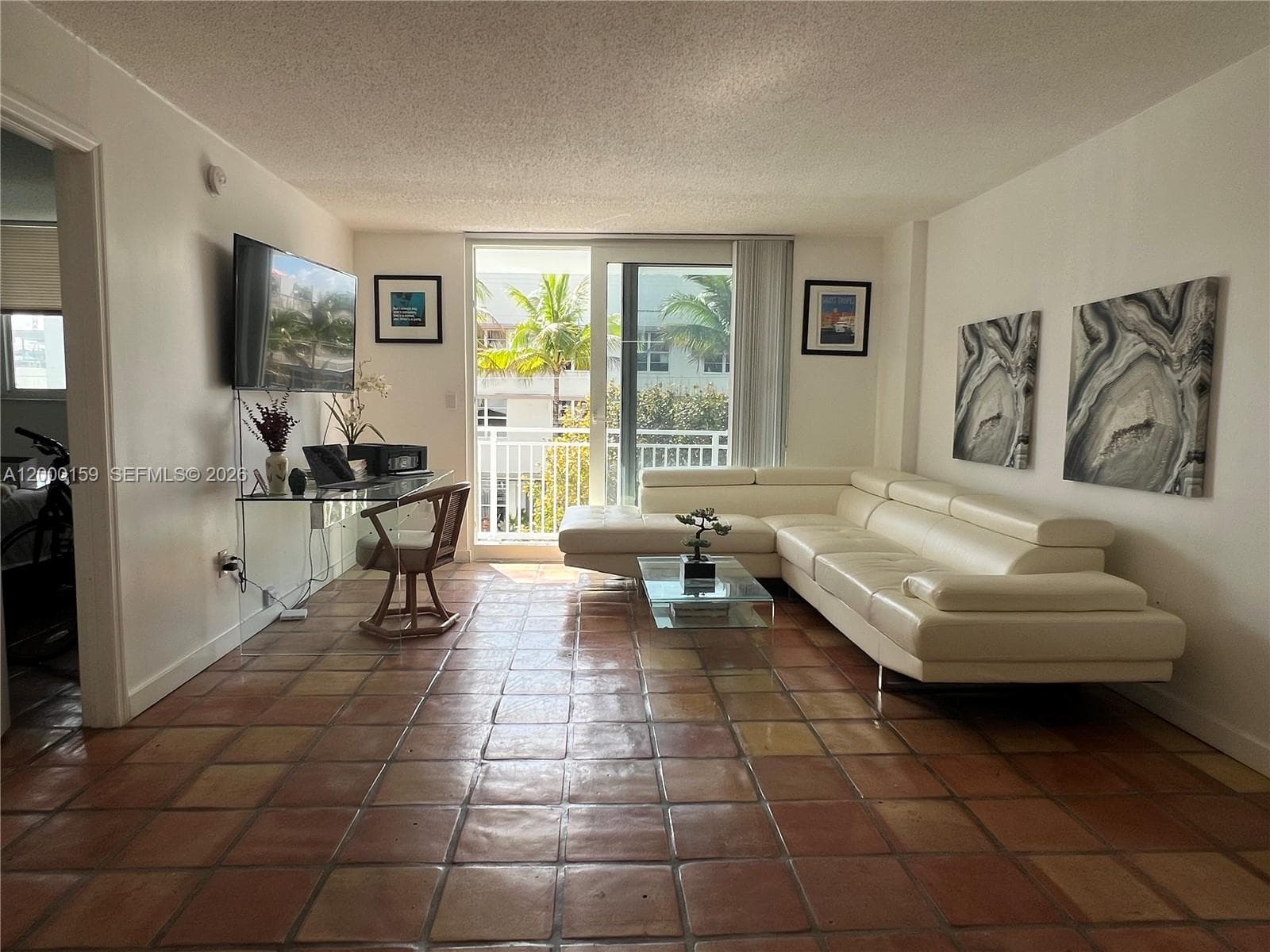 345 Ocean Dr 303 photo 3