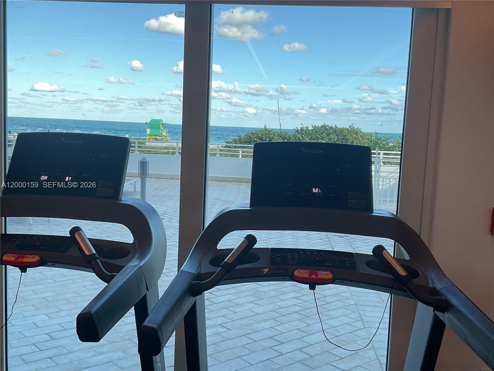 345 Ocean Dr 303 photo 24