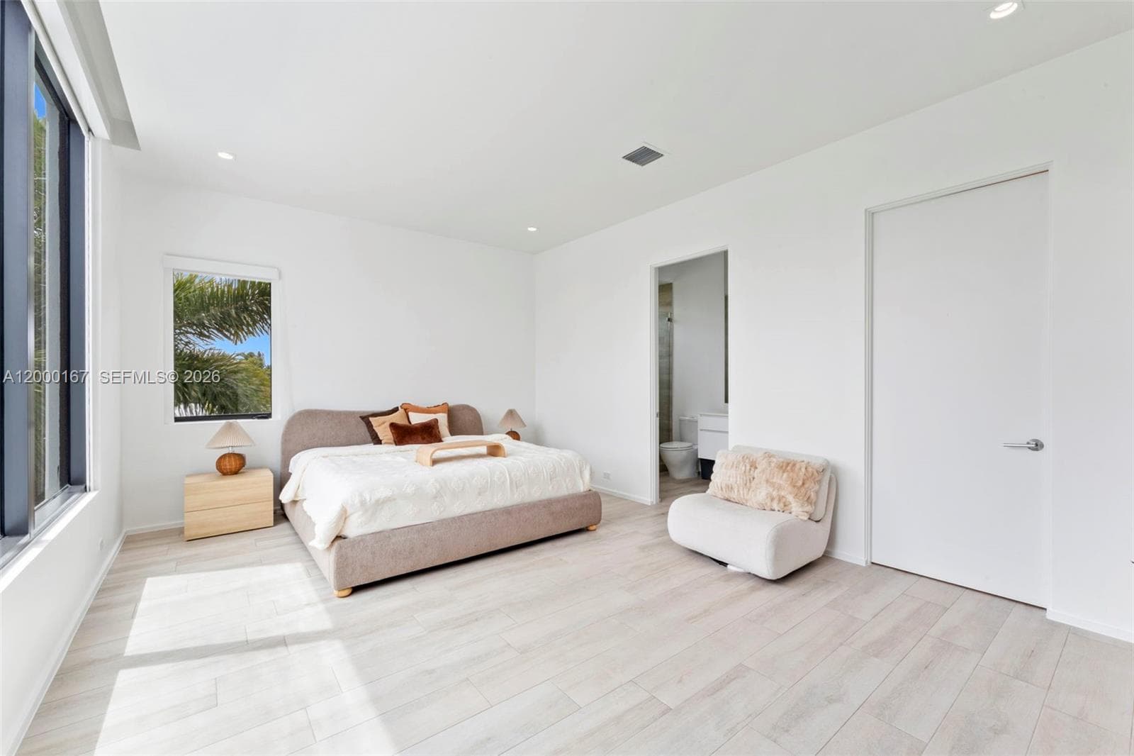 4232 Tradewinds Ave photo 23