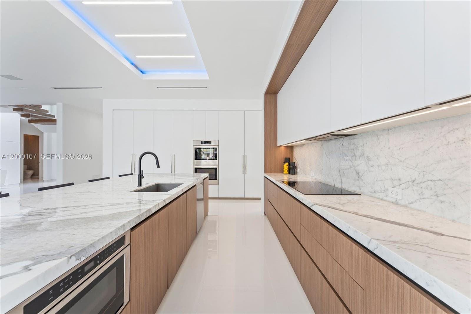 4232 Tradewinds Ave photo 9